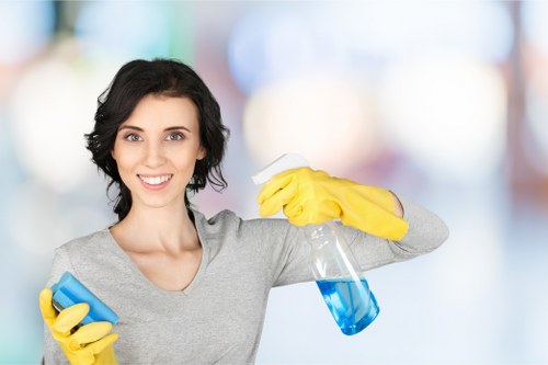 Professional builders clean in W14 for a refurbished flat or apartment